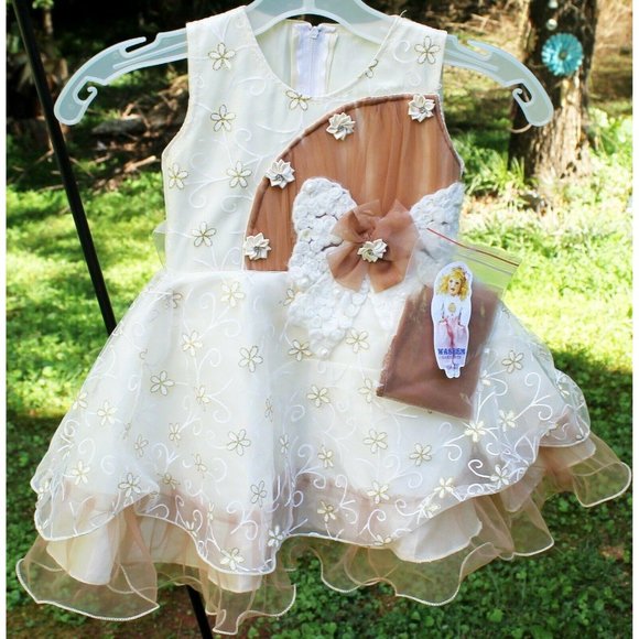 Waseem Garments Formal Beige Ivory Sleeveless Girl - Picture 1 of 6